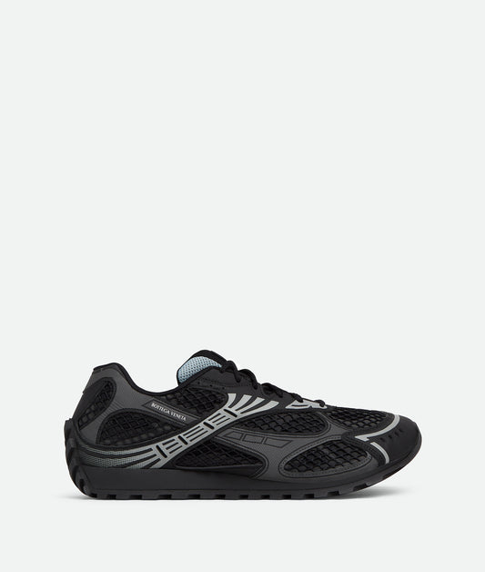 BLACK AND SILVER BOTTEGAS